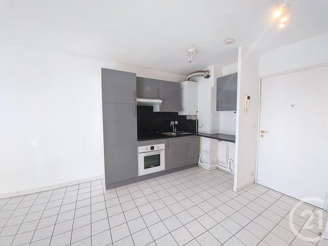 Appartement F2 à louer - 2 pièces - 34.06 m2 - EMERAINVILLE - 77 - ILE-DE-FRANCE - Century 21 E.F.I.