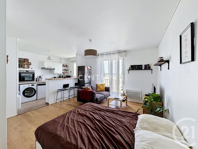 Appartement F1 à vendre - 1 pièce - 31.42 m2 - NOISY LE GRAND - 93 - ILE-DE-FRANCE - Century 21 E.F.I.