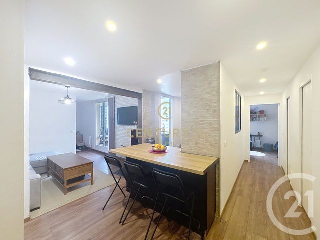 Appartement F2 à vendre - 2 pièces - 55.04 m2 - NOISY LE GRAND - 93 - ILE-DE-FRANCE - Century 21 E.F.I.