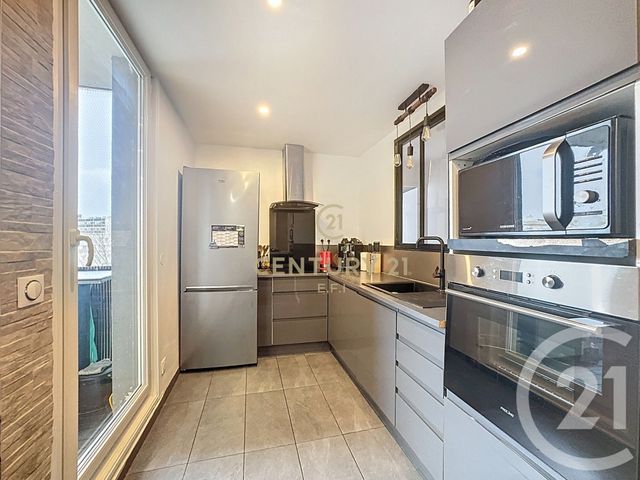 Appartement F2 à vendre - 2 pièces - 55.04 m2 - NOISY LE GRAND - 93 - ILE-DE-FRANCE - Century 21 E.F.I.