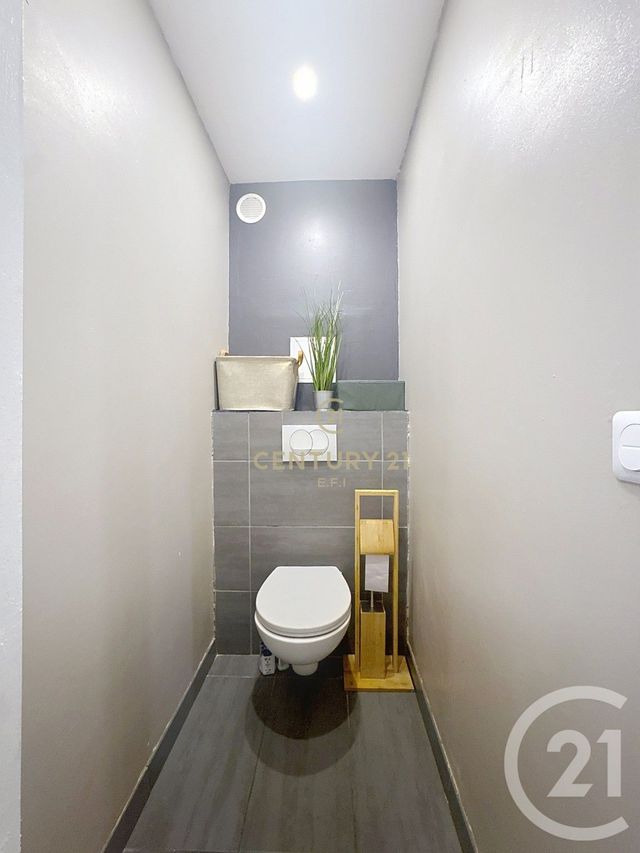 Appartement F2 à vendre - 2 pièces - 55.04 m2 - NOISY LE GRAND - 93 - ILE-DE-FRANCE - Century 21 E.F.I.