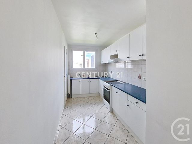 Appartement F3 à louer - 3 pièces - 67.39 m2 - NOISY LE GRAND - 93 - ILE-DE-FRANCE - Century 21 E.F.I.