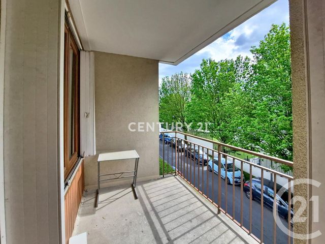 Appartement F3 à louer - 3 pièces - 67.39 m2 - NOISY LE GRAND - 93 - ILE-DE-FRANCE - Century 21 E.F.I.