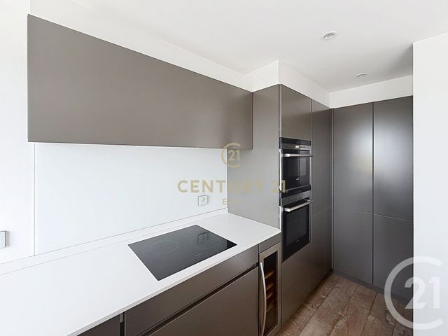 Appartement F2 à louer - 2 pièces - 65.47 m2 - NOISY LE GRAND - 93 - ILE-DE-FRANCE - Century 21 E.F.I.