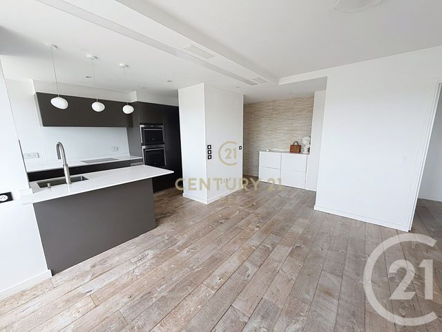 Appartement F2 à louer - 2 pièces - 65.47 m2 - NOISY LE GRAND - 93 - ILE-DE-FRANCE - Century 21 E.F.I.