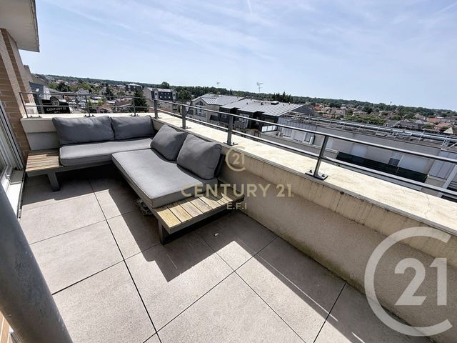 Appartement F2 à louer - 2 pièces - 65.47 m2 - NOISY LE GRAND - 93 - ILE-DE-FRANCE - Century 21 E.F.I.