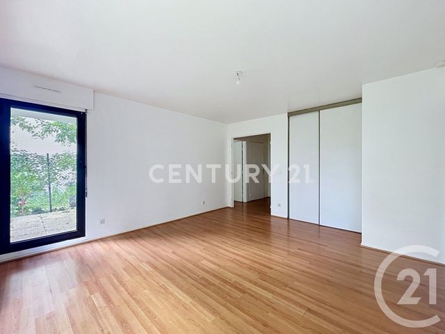 Appartement T2 à vendre - 2 pièces - 50.37 m2 - NOISY LE GRAND - 93 - ILE-DE-FRANCE - Century 21 E.F.I.