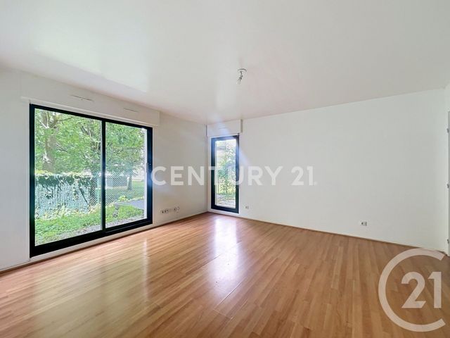 Appartement T2 à vendre - 2 pièces - 50.37 m2 - NOISY LE GRAND - 93 - ILE-DE-FRANCE - Century 21 E.F.I.