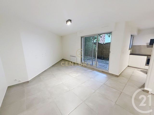 Appartement Studio à vendre - 1 pièce - 42.26 m2 - NOISY LE GRAND - 93 - ILE-DE-FRANCE - Century 21 E.F.I.