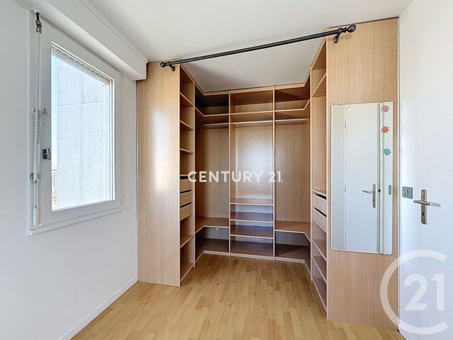 Appartement F3 à vendre - 3 pièces - 68.0 m2 - NOISY LE GRAND - 93 - ILE-DE-FRANCE - Century 21 E.F.I.
