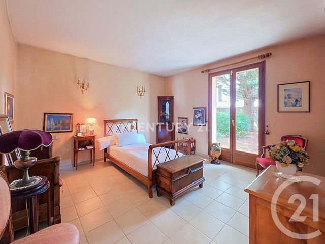 maison à vendre - 6 pièces - 190.0 m2 - NOISY LE GRAND - 93 - ILE-DE-FRANCE - Century 21 E.F.I.