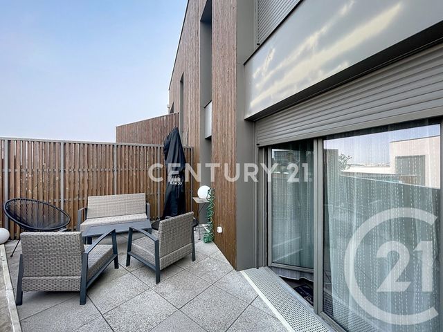 Appartement F4 à vendre - 4 pièces - 82.02 m2 - NOISY LE GRAND - 93 - ILE-DE-FRANCE - Century 21 E.F.I.