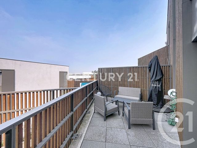 Appartement F4 à vendre - 4 pièces - 82.02 m2 - NOISY LE GRAND - 93 - ILE-DE-FRANCE - Century 21 E.F.I.