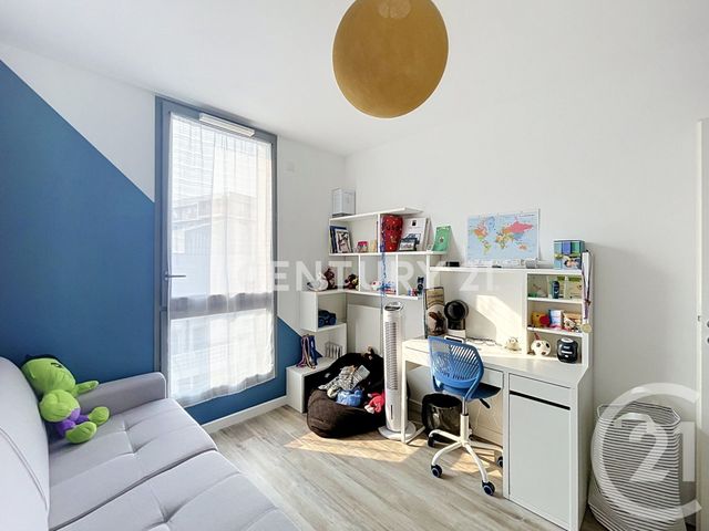 Appartement F4 à vendre - 4 pièces - 82.02 m2 - NOISY LE GRAND - 93 - ILE-DE-FRANCE - Century 21 E.F.I.