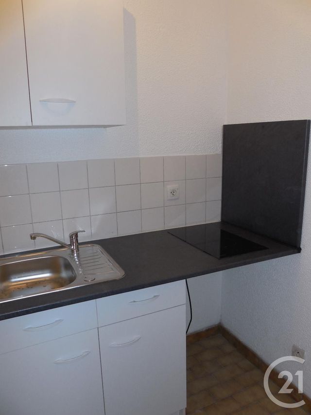 Appartement Studio à louer - 1 pièce - 30.29 m2 - NOISY LE GRAND - 93 - ILE-DE-FRANCE - Century 21 E.F.I.