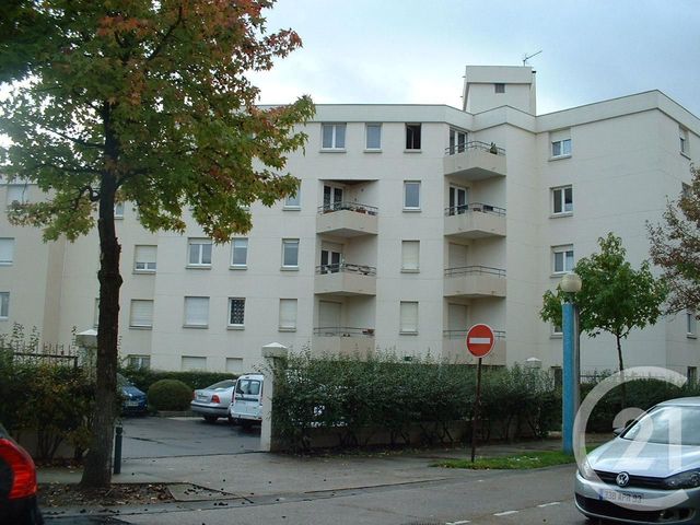 Appartement Studio à louer - 1 pièce - 30.29 m2 - NOISY LE GRAND - 93 - ILE-DE-FRANCE - Century 21 E.F.I.