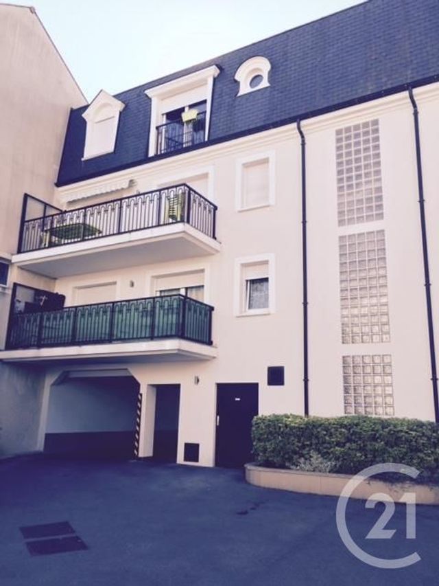Appartement F2 à louer - 2 pièces - 47.76 m2 - NOISY LE GRAND - 93 - ILE-DE-FRANCE - Century 21 E.F.I.