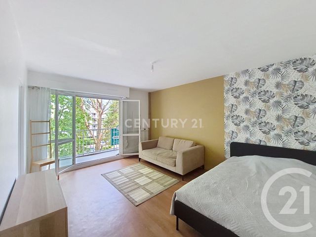 Appartement F1 à louer - 1 pièce - 27.2 m2 - NOISY LE GRAND - 93 - ILE-DE-FRANCE - Century 21 E.F.I.