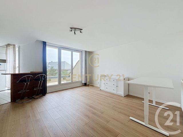 Appartement F2 à vendre - 2 pièces - 48.17 m2 - NOISY LE GRAND - 93 - ILE-DE-FRANCE - Century 21 E.F.I.