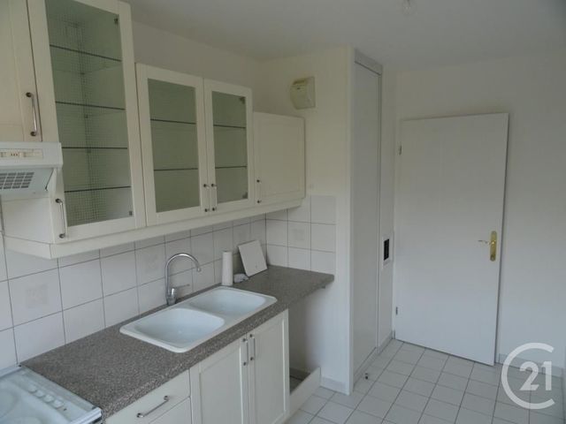 Appartement F2 à louer - 2 pièces - 51.11 m2 - NOISY LE GRAND - 93 - ILE-DE-FRANCE - Century 21 E.F.I.
