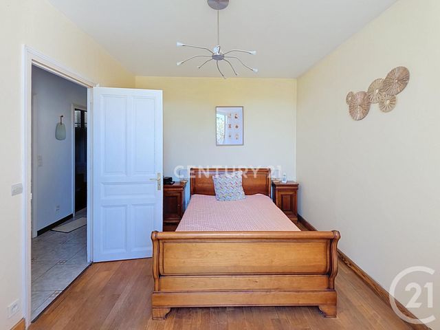 maison à vendre - 6 pièces - 135.0 m2 - NOISY LE GRAND - 93 - ILE-DE-FRANCE - Century 21 E.F.I.