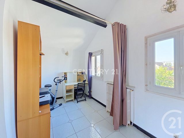 maison à vendre - 6 pièces - 135.0 m2 - NOISY LE GRAND - 93 - ILE-DE-FRANCE - Century 21 E.F.I.