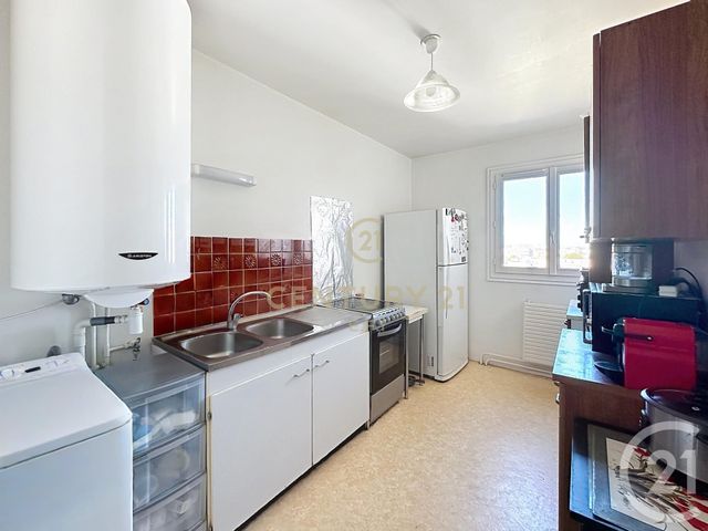 Appartement F5 à vendre - 5 pièces - 91.5 m2 - CHAMPS SUR MARNE - 77 - ILE-DE-FRANCE - Century 21 E.F.I.
