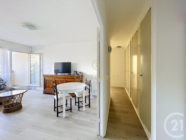 Appartement F4 à vendre - 4 pièces - 80.06 m2 - NOISY LE GRAND - 93 - ILE-DE-FRANCE - Century 21 E.F.I.