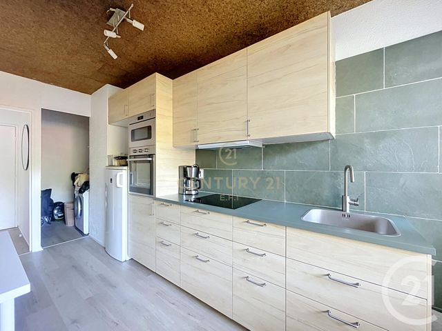 Appartement F4 à vendre - 4 pièces - 80.06 m2 - NOISY LE GRAND - 93 - ILE-DE-FRANCE - Century 21 E.F.I.