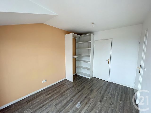 Appartement F2 à louer - 2 pièces - 44.92 m2 - NOISY LE GRAND - 93 - ILE-DE-FRANCE - Century 21 E.F.I.