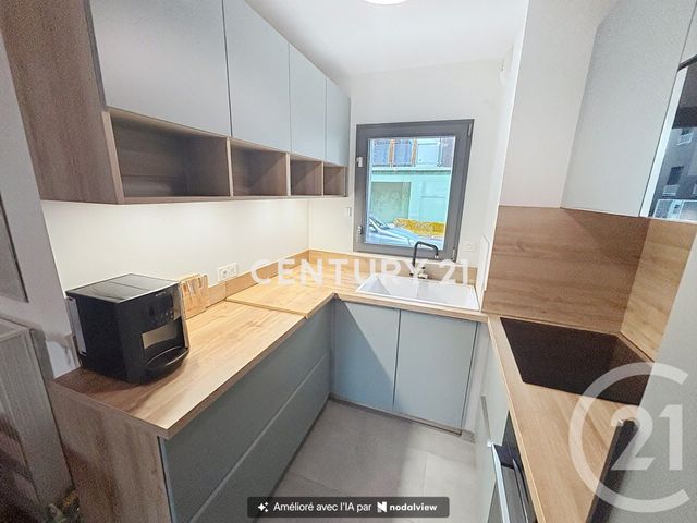 Appartement F3 à louer - 3 pièces - 58.1 m2 - NOISY LE GRAND - 93 - ILE-DE-FRANCE - Century 21 E.F.I.