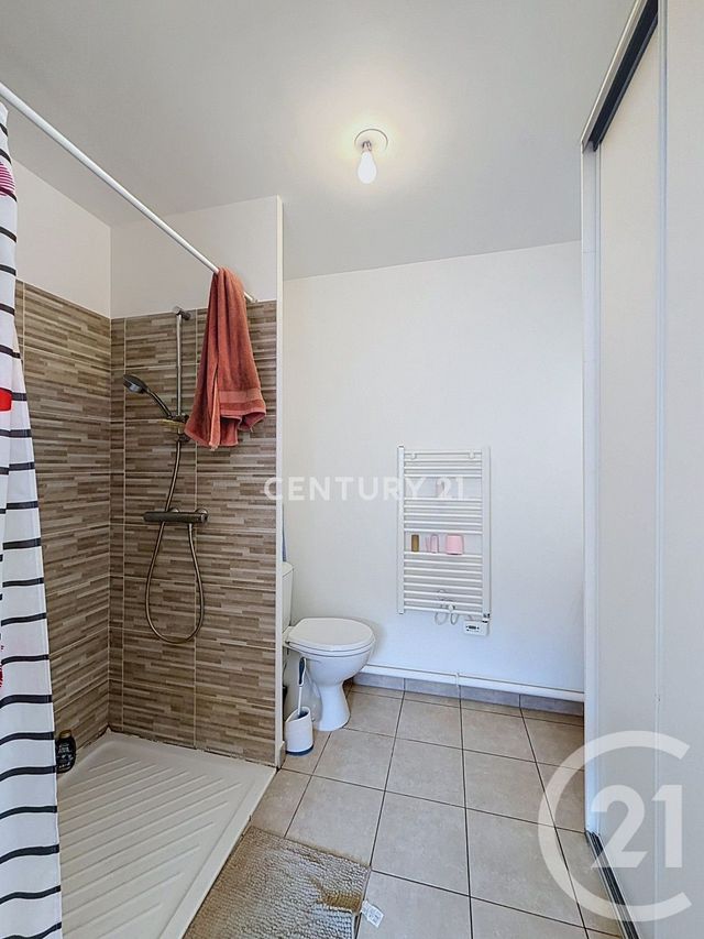 Appartement F2 à vendre - 2 pièces - 37.0 m2 - NEUILLY SUR MARNE - 93 - ILE-DE-FRANCE - Century 21 E.F.I.