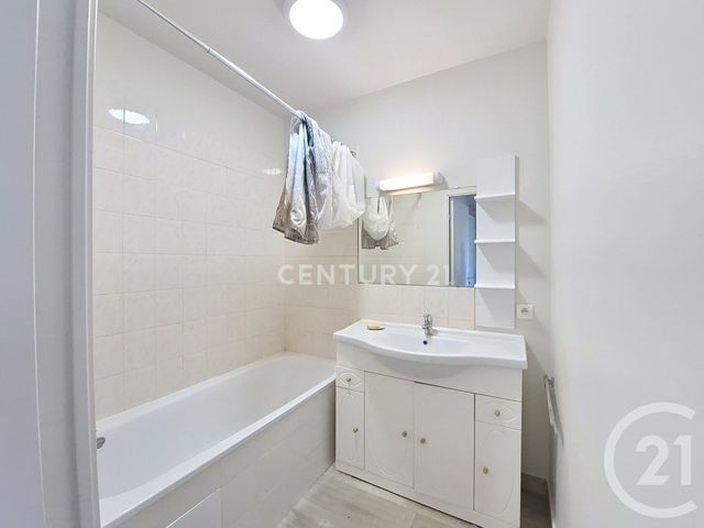 Appartement F3 à louer - 3 pièces - 66.0 m2 - TORCY - 77 - ILE-DE-FRANCE - Century 21 E.F.I.
