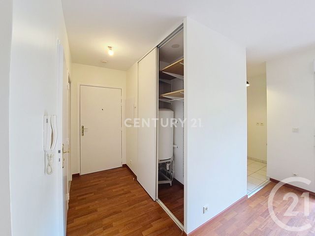 Appartement F2 à louer - 2 pièces - 42.03 m2 - CHAMPS SUR MARNE - 77 - ILE-DE-FRANCE - Century 21 E.F.I.