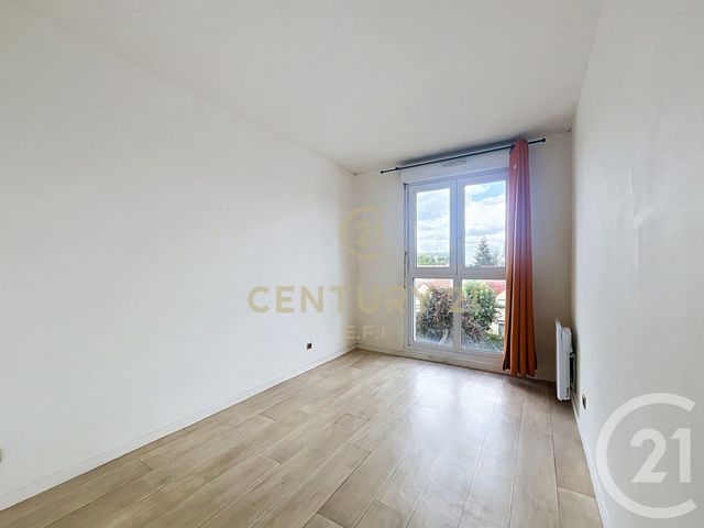 Appartement F3 à vendre - 3 pièces - 67.34 m2 - NOISY LE GRAND - 93 - ILE-DE-FRANCE - Century 21 E.F.I.