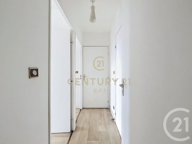 Appartement F3 à vendre - 3 pièces - 67.34 m2 - NOISY LE GRAND - 93 - ILE-DE-FRANCE - Century 21 E.F.I.