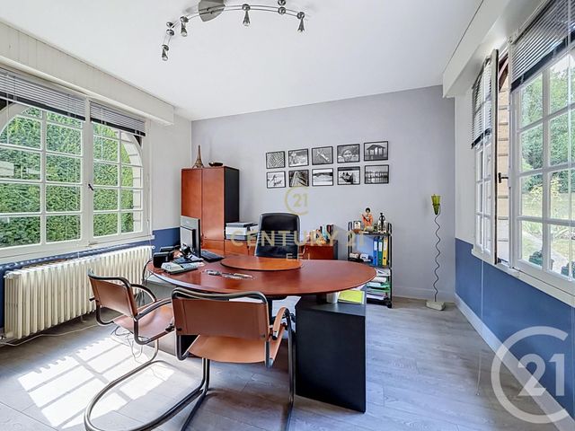 maison à vendre - 8 pièces - 241.42 m2 - NOISY LE GRAND - 93 - ILE-DE-FRANCE - Century 21 E.F.I.