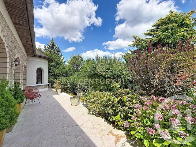 maison à vendre - 8 pièces - 241.42 m2 - NOISY LE GRAND - 93 - ILE-DE-FRANCE - Century 21 E.F.I.