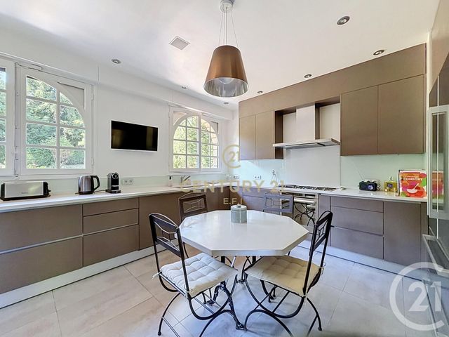 maison à vendre - 8 pièces - 241.42 m2 - NOISY LE GRAND - 93 - ILE-DE-FRANCE - Century 21 E.F.I.
