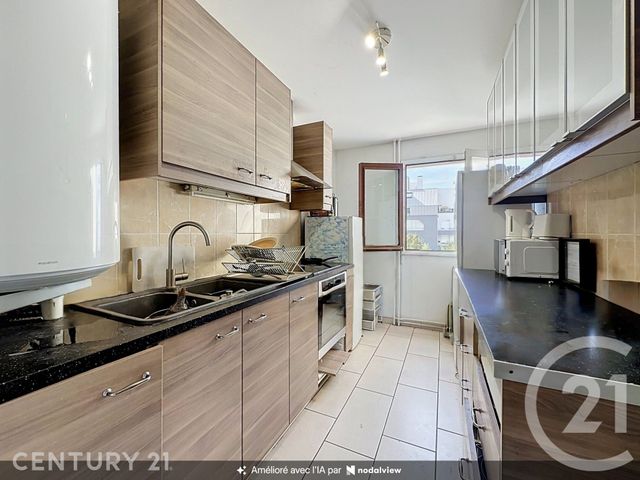 Appartement F5 à vendre - 5 pièces - 90.65 m2 - CHAMPS SUR MARNE - 77 - ILE-DE-FRANCE - Century 21 E.F.I.
