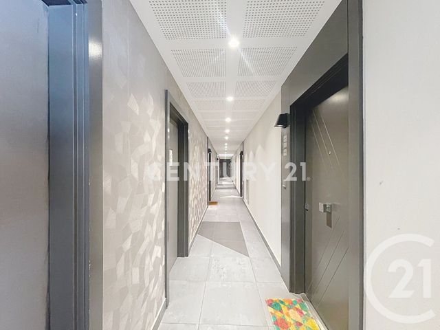 Appartement T3 à vendre - 3 pièces - 60.91 m2 - NOISY LE GRAND - 93 - ILE-DE-FRANCE - Century 21 E.F.I.