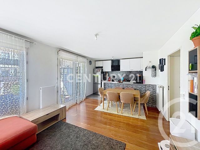 Appartement T3 à vendre - 3 pièces - 60.91 m2 - NOISY LE GRAND - 93 - ILE-DE-FRANCE - Century 21 E.F.I.