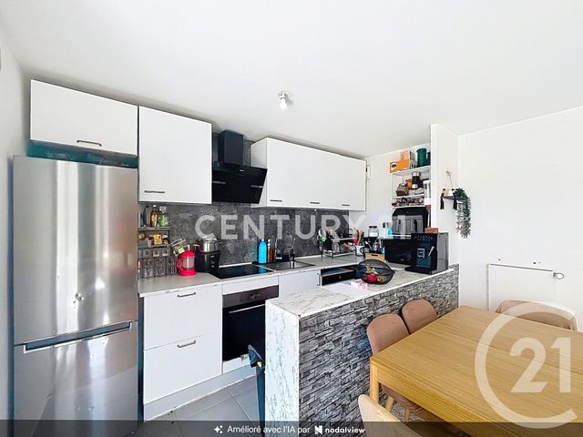 Appartement T3 à vendre - 3 pièces - 60.91 m2 - NOISY LE GRAND - 93 - ILE-DE-FRANCE - Century 21 E.F.I.