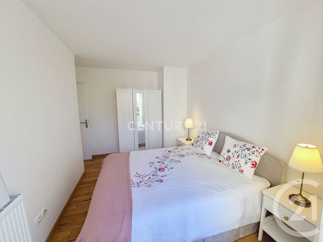 Appartement F3 à louer - 3 pièces - 45.69 m2 - NOISY LE GRAND - 93 - ILE-DE-FRANCE - Century 21 E.F.I.
