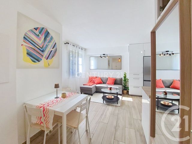 Appartement F3 à louer - 3 pièces - 45.69 m2 - NOISY LE GRAND - 93 - ILE-DE-FRANCE - Century 21 E.F.I.