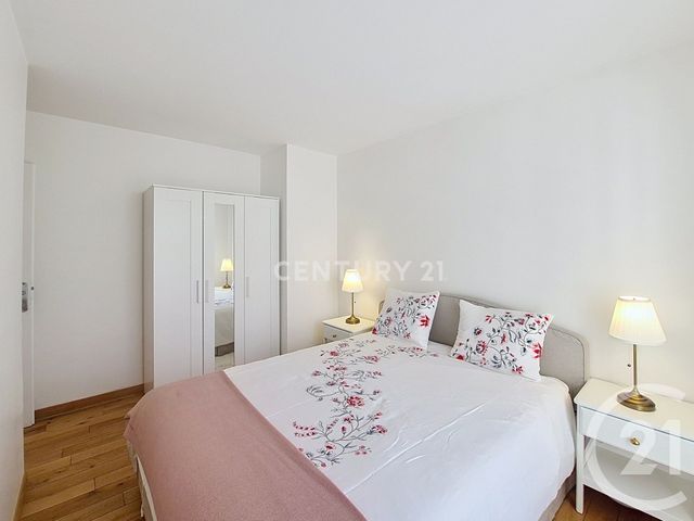 Appartement F3 à louer - 3 pièces - 45.69 m2 - NOISY LE GRAND - 93 - ILE-DE-FRANCE - Century 21 E.F.I.