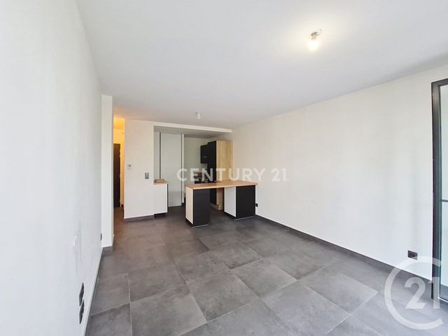 Appartement F2 à louer - 2 pièces - 43.46 m2 - NOISY LE GRAND - 93 - ILE-DE-FRANCE - Century 21 E.F.I.