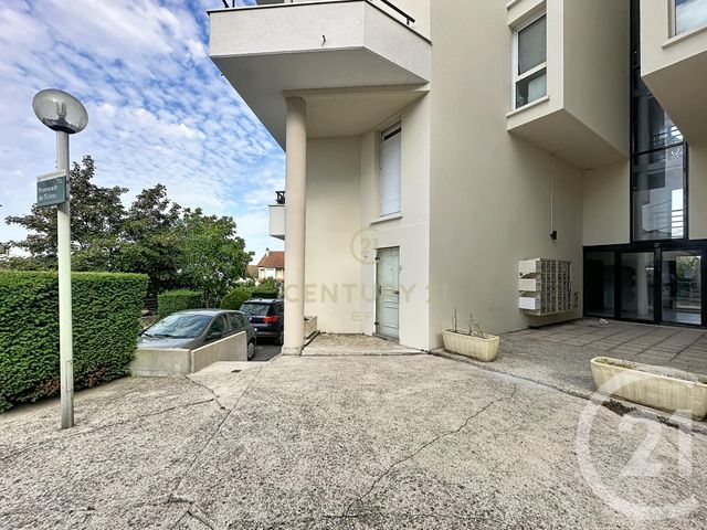 Appartement F2 à vendre - 2 pièces - 56.52 m2 - NOISY LE GRAND - 93 - ILE-DE-FRANCE - Century 21 E.F.I.