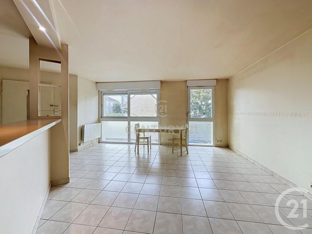 Appartement F2 à vendre - 2 pièces - 56.52 m2 - NOISY LE GRAND - 93 - ILE-DE-FRANCE - Century 21 E.F.I.