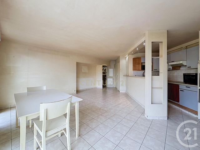 Appartement F2 à vendre - 2 pièces - 56.52 m2 - NOISY LE GRAND - 93 - ILE-DE-FRANCE - Century 21 E.F.I.